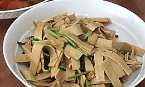 Mastering the Art of Stir-Frying Tofu Skin:A Culinary Journey