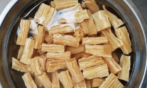 How to Properly Soak and Prepare Dried Bean Curd Sticks Fuzhu)