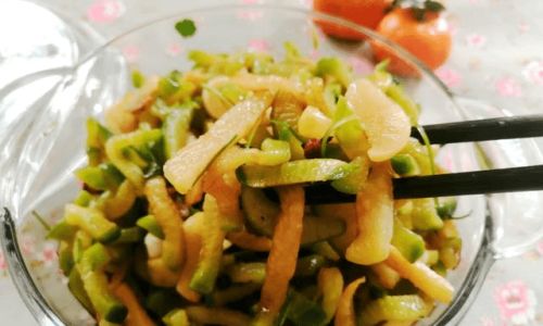 Mastering the Art of Crafting Tangy and Crispy Pickled Green Radishes