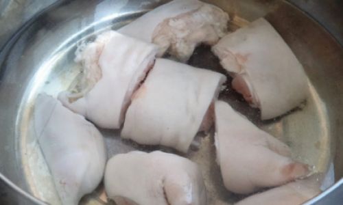 How to Determine if Pigs Trotters are Fully Cooked