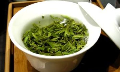 How to Determine the Freshness of Tea Leaves:A Comprehensive Guide