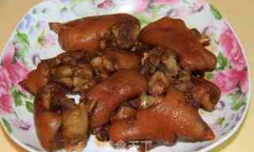 Mastering the Art of Braising Pork Trotters:A Comprehensive Guide