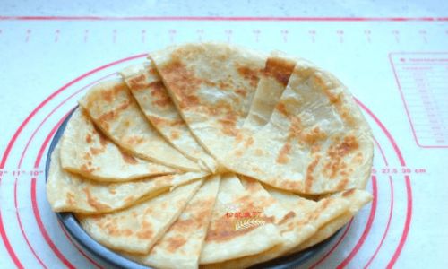 Mastering the Art of Making Soft,Thin,and Chewy Pancakes