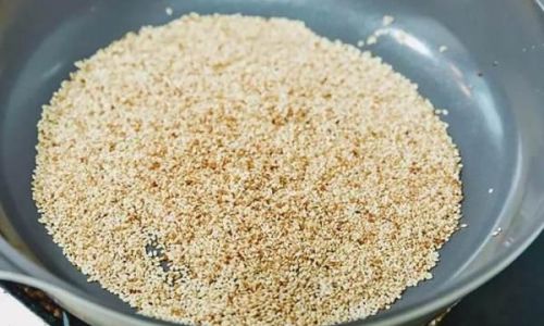 How to Determine if Sesame Seeds Are Ripe:A Comprehensive Guide