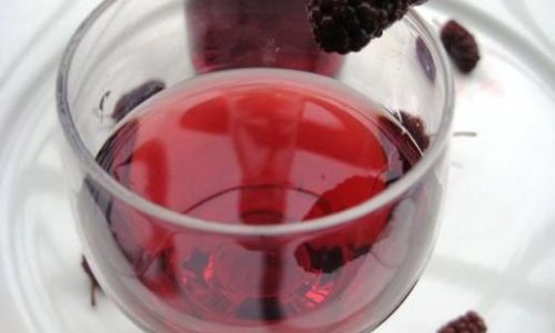 How to Easily Make Mulberry Wine at Home
