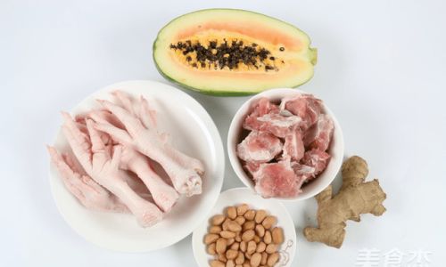 How to Make a Simple and Delicious Pork Ribs and Chicken Feet Soup