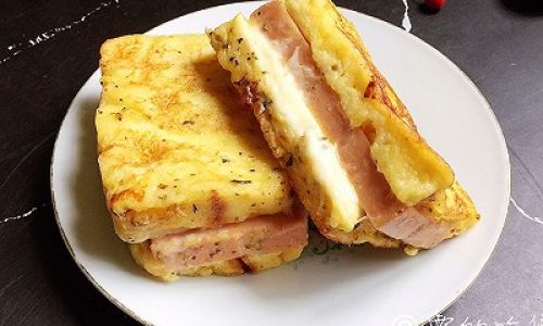 Mastering the Art of Frying Cheese:A Culinary Journey