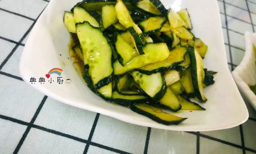 Mastering the Art of Making Delicious Oyster Sauce Cucumber Salad