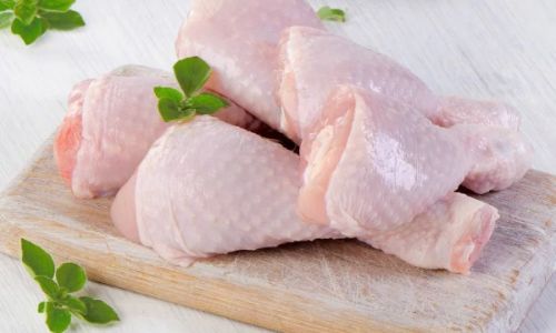 How to Efficiently and Effortlessly De-Skin Chicken for Healthier Cooking