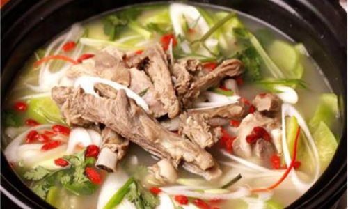 How to Make a Delicious Lamb Hotpot for Your Baby