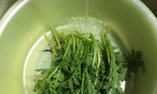 How to Prepare a Delicious Water Spinach Nasturtium officinale)Filling for Dumplings