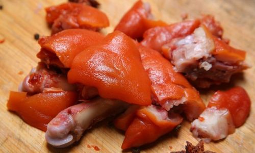 How to Properly Store Pork Feet for Optimal Freshness and Safety