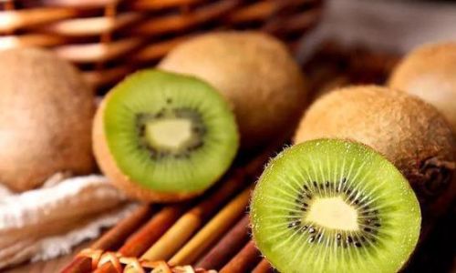 How to Ripen Kiwifruits Perfectly