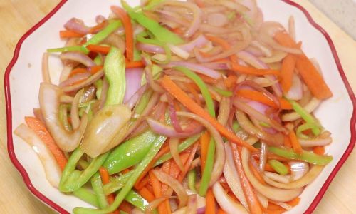 Mastering the Art of Sautéing Onions:How to Cook Them Deliciously Without Being Greasy