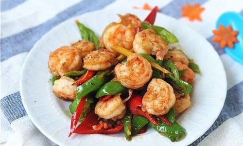 Mastering the Art of Stir-Frying Delicious Shrimp