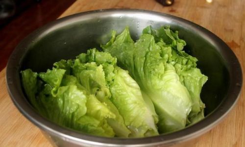 Mastering the Art of Stir-Frying Lettuce Without Turning It Dark