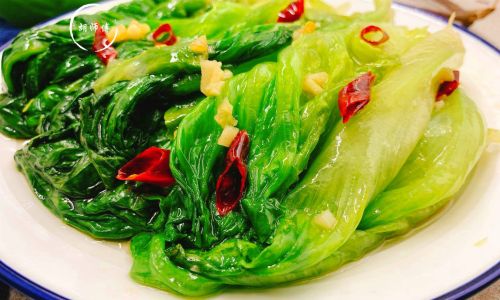 Mastering the Art of Stir-Frying Lettuce Without Turning It Dark