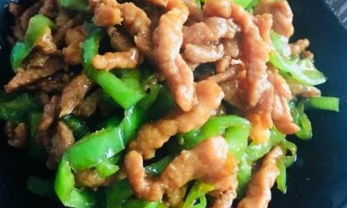 Mastering the Art of Stir-Frying Delicious Shredded Pork