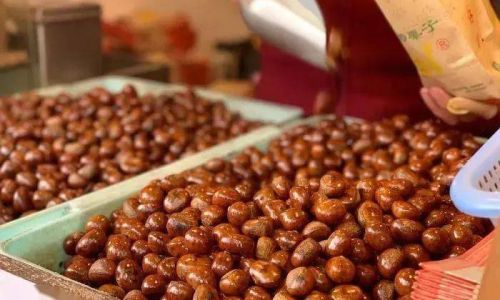 Mastering the Art of Roasting Qianxi Chestnuts for Easy Peeling