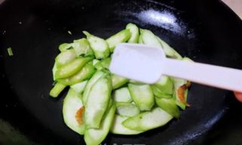 How to Cook Golden Zucchini:A Comprehensive Guide