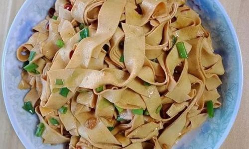 How to Stir-Fry Tofu Skin:A Simple and Delicious Guide
