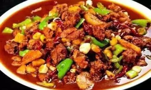 Mastering the Art of Cooking Delicious Stir-Fried Chicken with Potatoes Da Pan Ji)