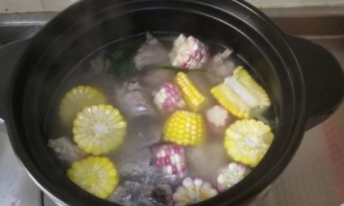 Mastering the Art of Crafting a Delicious Big Bone Broth