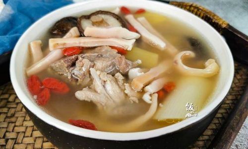 Mastering the Art of Crafting a Delicious Big Bone Broth