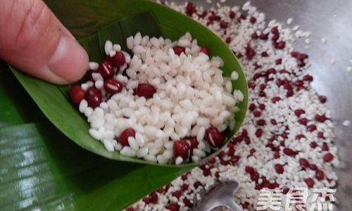 How to Wrap Sweet Red Bean Zongzi:A Step-by-Step Guide