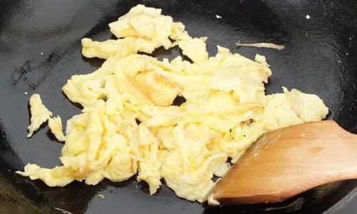 Mastering the Art of Scrambling Eggs:Techniques to Perfectly Disperse Your Scramble