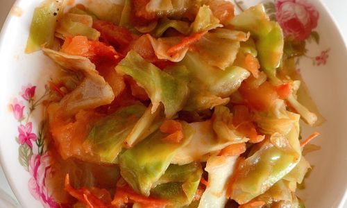 Mastering the Art of Transforming Tomatoes into Tomato Sauce