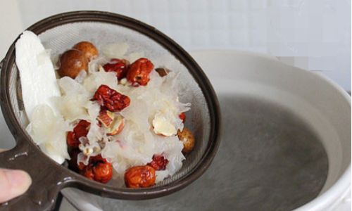 The Art of Simmering:How Long to Cook Your Broth for Optimal Flavor