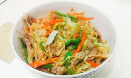 How to Cook Pork Shreds with Carrots and Cabbage:A Delicious and Nutritious Dish