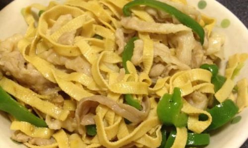A Culinary Delight:The Recipe for Pork Shreds Stir-Fried with Oily Tofu Skin