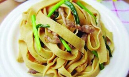 A Culinary Delight:The Recipe for Pork Shreds Stir-Fried with Oily Tofu Skin