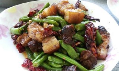 How to Make a Delicious Pork and Green Bean Stew