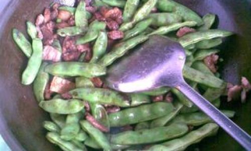 How to Make a Delicious Pork and Green Bean Stew